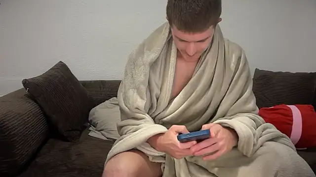 greekmythics's cam snapshot