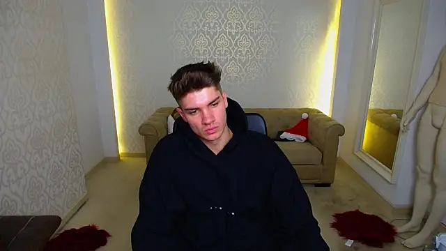 MaxKaiden's cam snapshot