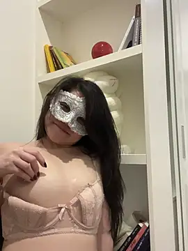 Queen-of-Love's cam snapshot