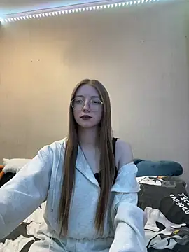 Eseniya_ live sex cam