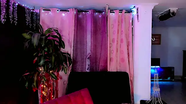 the-horus-girl live sex cam