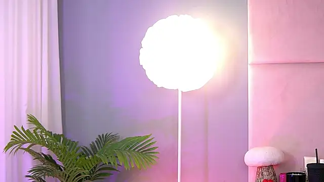 AlmaLuv live sex cam