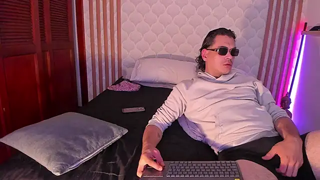 Cristian_blaze live sex cam