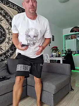 Trucker_Hunter live sex cam