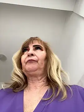 Irina2909@xh live sex cam