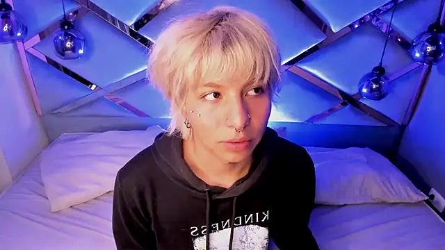 OliIverr22 live sex cam