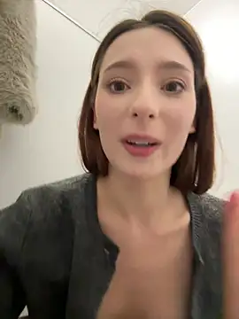 LilluKatten live sex cam