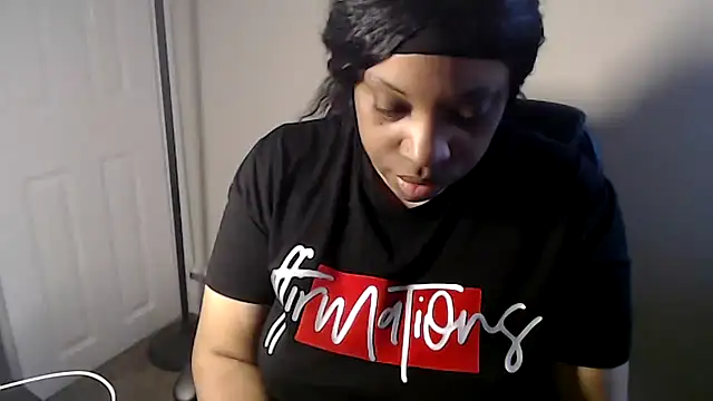 Sexymona1218 live sex cam