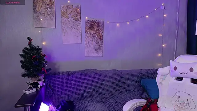 KikiMoor's cam snapshot