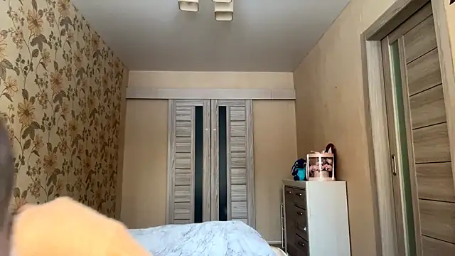 ElsieKuhlmann's cam snapshot