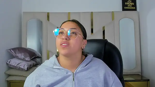 IsabellRodriguez18 live sex cam