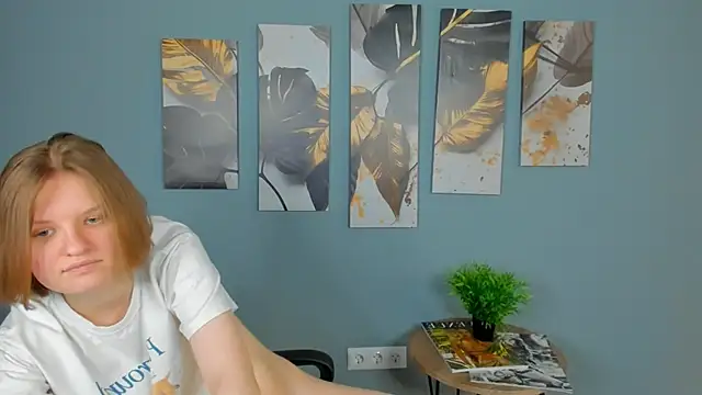 LilianSwall live sex cam