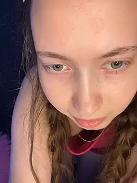 Holy_Poly's cam snapshot