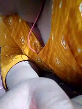 Hot_sexy_aunty11's cam snapshot