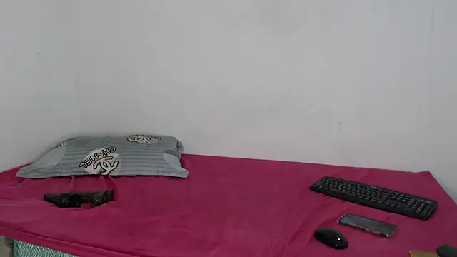 Belle2556's cam snapshot