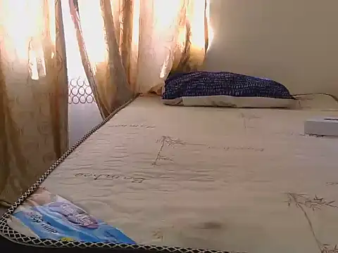 sexy-Tyla's cam snapshot