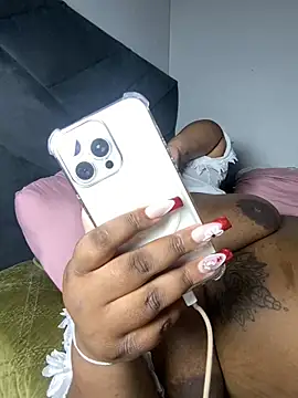 MissLola27's cam snapshot