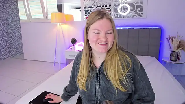 AshleyJoness's cam snapshot