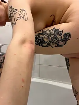 ginger_novaa's cam snapshot