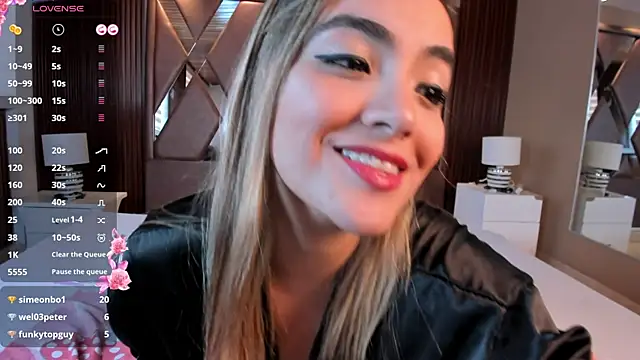 IsabellaaJoness live sex cam