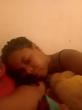 Prettahvitoria20 live sex cam