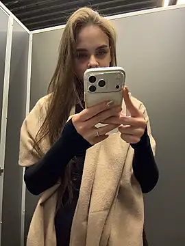 KristiRich live sex cam