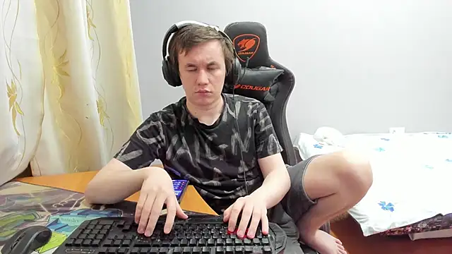 iliaskrislove live sex cam