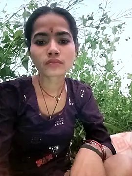 Jooli_sakya live sex cam