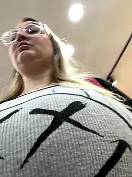 Teya_moon_'s cam snapshot