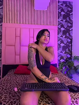 yayasmile's cam snapshot