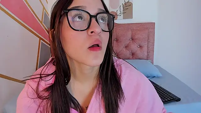 tiny_ashly's cam snapshot