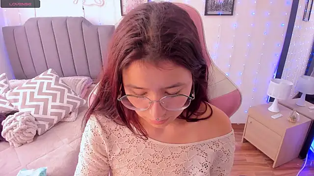 Amy_joones's cam snapshot