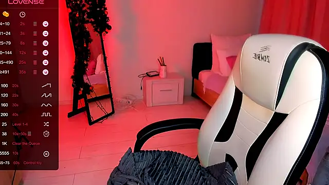 love_insidee's cam snapshot