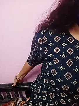 Cute-Simmi's cam snapshot