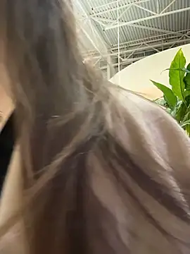 KristiRich's cam snapshot