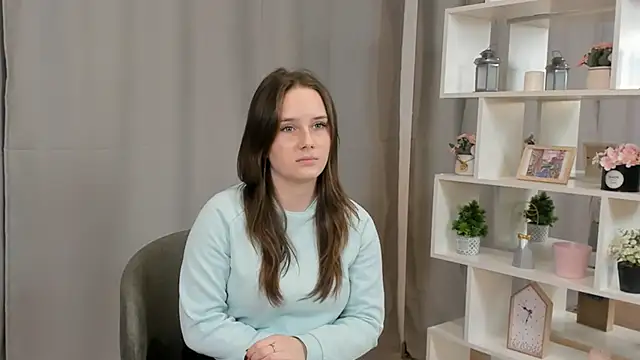 GenevieNyreen's cam snapshot