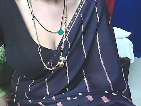 sunitha-3's cam snapshot