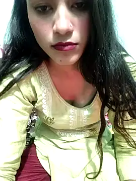 Yours-Zeenat's cam snapshot