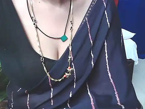 sunitha-3's cam snapshot