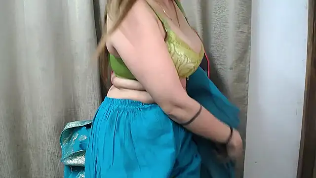 Hott_Niya's cam snapshot