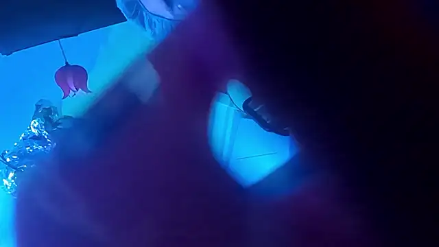 gurlnips live sex cam