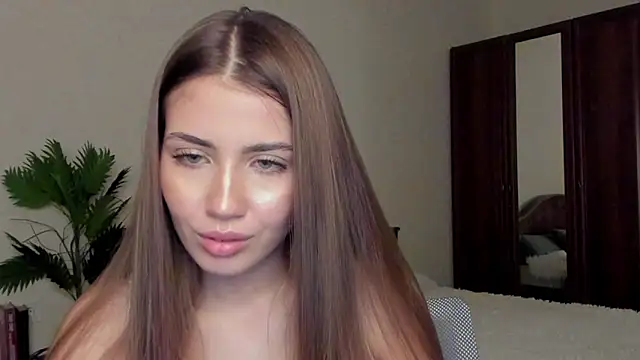 Aurora_Glow21's cam snapshot