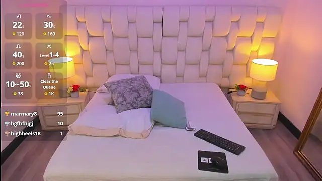 MiaYMolly live sex cam