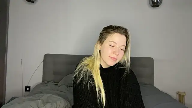 Embersweetbunny live sex cam