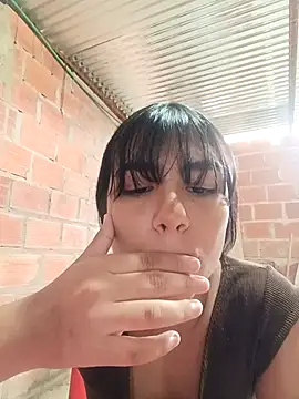 triana-hot18's cam snapshot