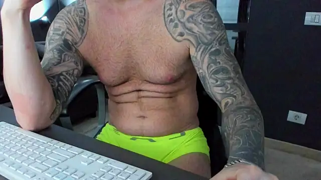 AronGrant live sex cam