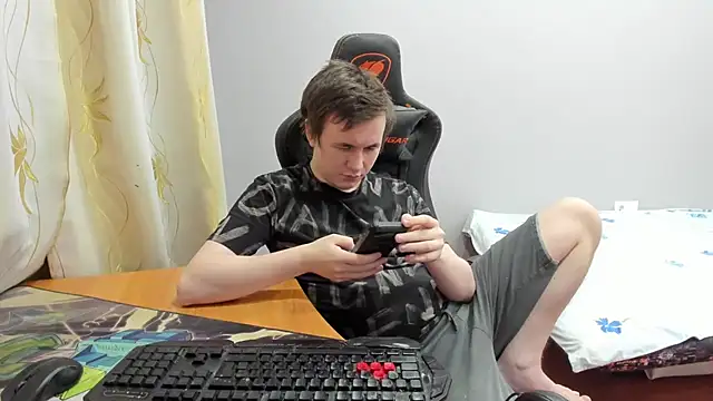 iliaskrislove live sex cam