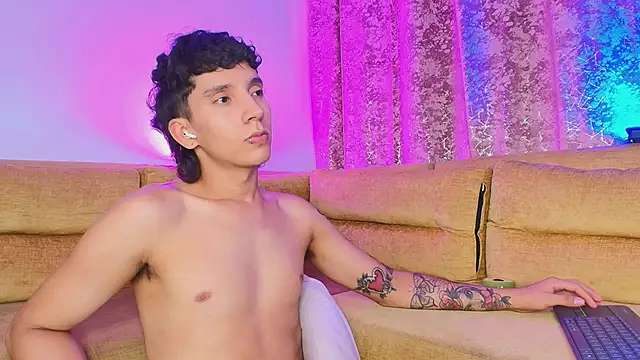 JacoboSwam live sex cam