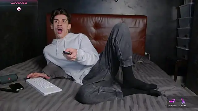 DanielCrush1 live sex cam