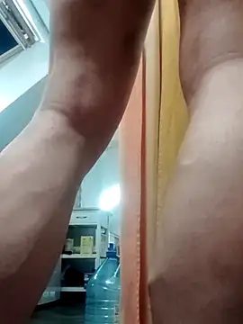 JOHANNA9MOI02 live sex cam